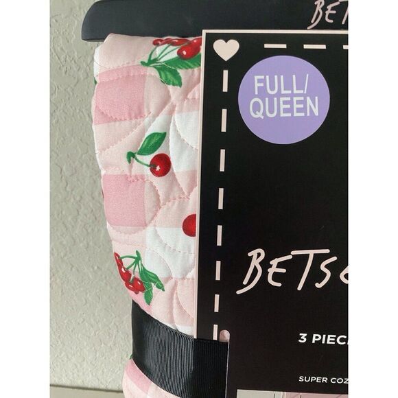3 Piece Set BETSEY JOHNSON Reversible QUEEN Quilt Valentines HEARTS Cherries NEW - Picture 6 of 16